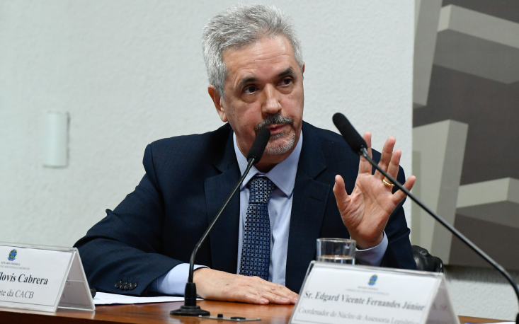 José Clovis Cabrera, representante da Confederação das Associações Comerciais e Empresariais do Brasil (CACB) e membro do Conselho de Assuntos Tributários também participou do debate (Foto: Roque de Sá/Agência Senado)