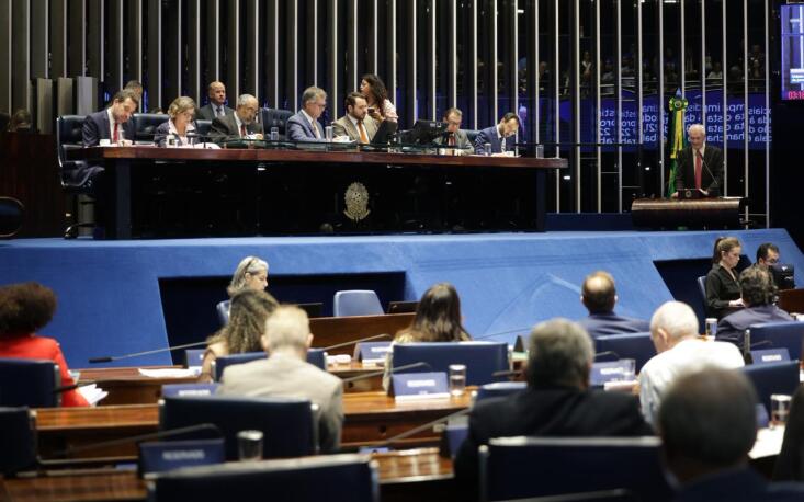 Redu&ccedil;&atilde;o para 40 horas semanais, sem redu&ccedil;&atilde;o proporcional da remunera&ccedil;&atilde;o, pode representar acr&eacute;scimo superior a R$ 158 bilh&otilde;es por ano sobre a folha de pagamentos. Foto: Cristiano Silva
