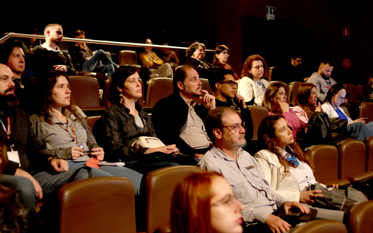 Empresários, estudantes, especialistas e imprensa participaram do encontro