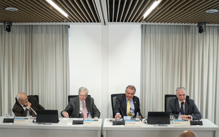 Fechando o evento, quarto painel reuniu nomes de peso para analisar cenário jurídico (Imagem: Edilson Dias)