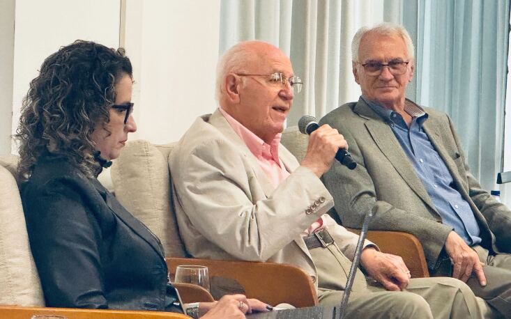 Karina Negreli, assessora da FecomercioSP; José Pastore, presidente do Conselho de Emprego e Relações do Trabalho; e o presidente executivo da FecomercioSP, Ivo Dall'Acqua Júnior