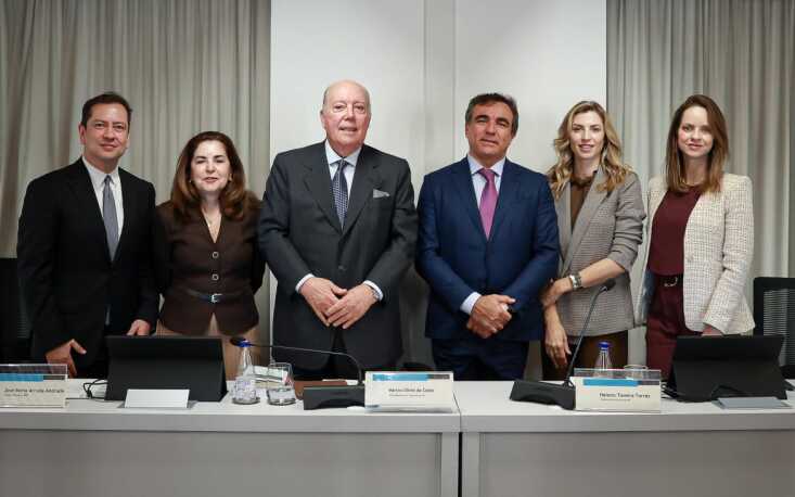 68d19de875b8b-foto6 Conselheiros do CAT e professores da FDUSP (Crédito: Edilson Dias/FecomercioSP)