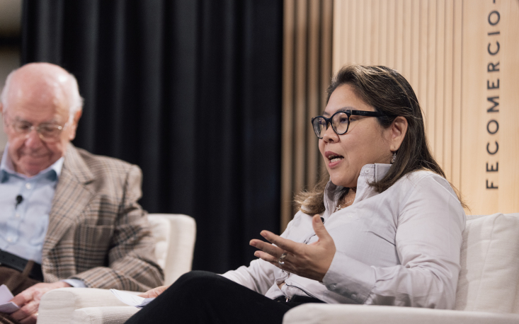 68dfe53849653-fecomercio_pejotizac_a_o_57 Luciana Yeung pondera sobre as vantagens da estabilidade da CLT e os ganhos econômicos dos contratos autônomos. (Foto: Edilson Dias/FecomercioSP)