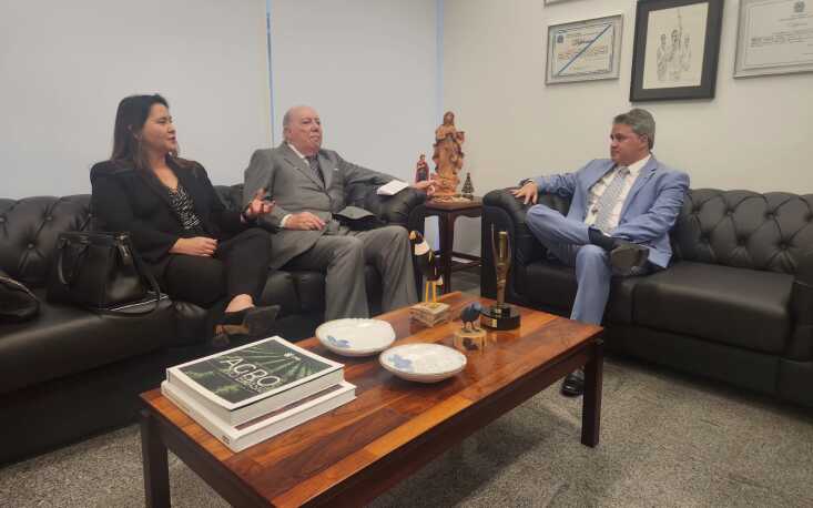 68e67d15b4fb1-whatsapp_image_2025_10_07_at_16_22_06 Representantes da FecomercioSP tiveram um encontro com o senador Efraim Filho. (Foto: Divulgação/FecomercioSP)