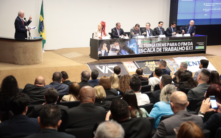 6914c0080b85d-1t7a9666 As reduções de jornada devem ocorrer de forma gradual e negociada, respeitando as particularidades de cada setor
