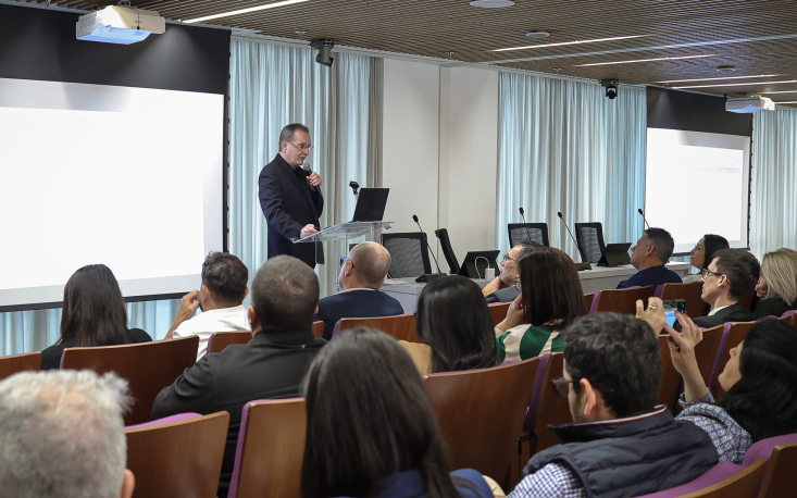 O publicitário e administrador Walter Longo destacou, em palestra, como a IA democratiza competências antes restritas a grandes empresas