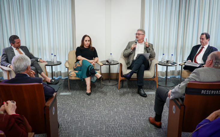 CCV recebe os deputados estaduais no debate (Crédito: Edilson Dias)